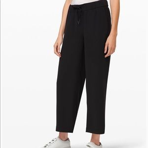 New w/ tags Lululemon On the Fly Wide-Leg Pant